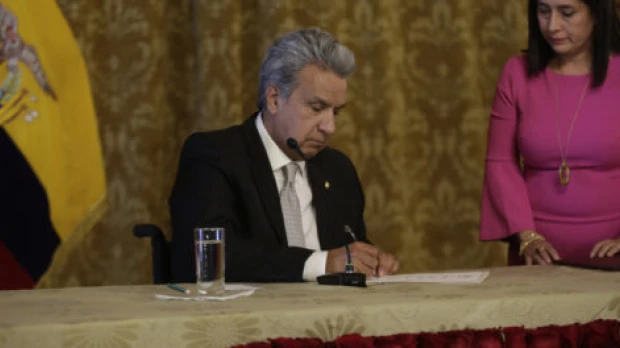 Gobierno de Ecuador aplaza anuncio de plan económico por pedido empresarial