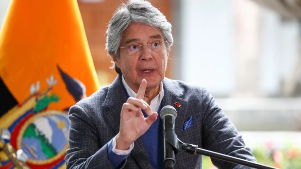 El crimen transnacional compromete el futuro de América Latina, advierte expresidente Lasso
