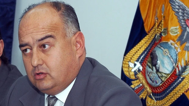 Ecuador envía delegación de alto nivel a EEUU para conseguir más vacunas