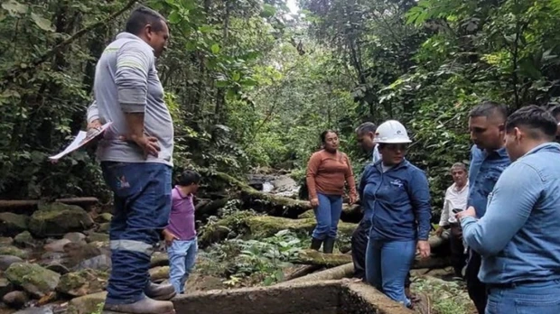 Sucumbíos: 8 mil personas están sin agua tras perforación ilegal de poliducto