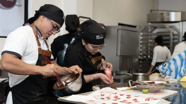 Nestlé Ecuador capacita a 50 jóvenes en gastronomía y barismo
