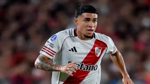 Kendry Páez brilla en River y mete presión de cara al Superclásico