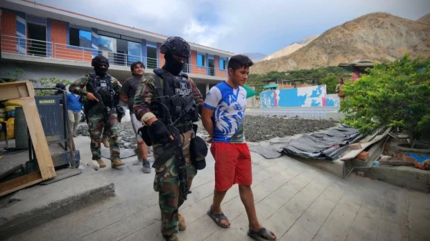Perú: Comando militar incautó equipos de minería ilegal por $ 183.000