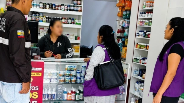 Arcsa clausura farmacia en Zamora por presuntas irregularidades