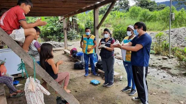 Pueblos indígenas de la Amazonía se aíslan, pero aun así se contagian de covid-19
