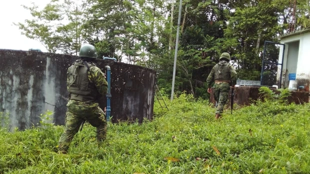 Ecuador eleva presencia militar en frontera con Colombia por enfrentamientos