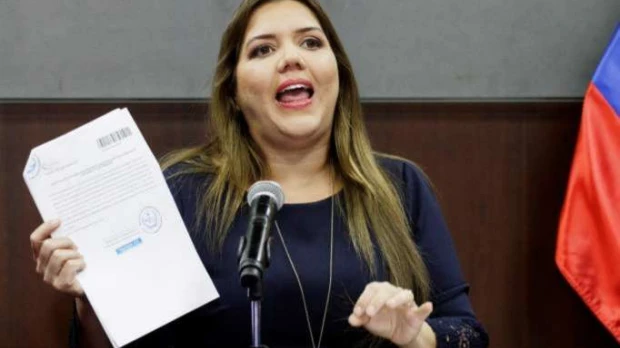 Exvicepresidenta Vicuña afronta proceso por lesividad
