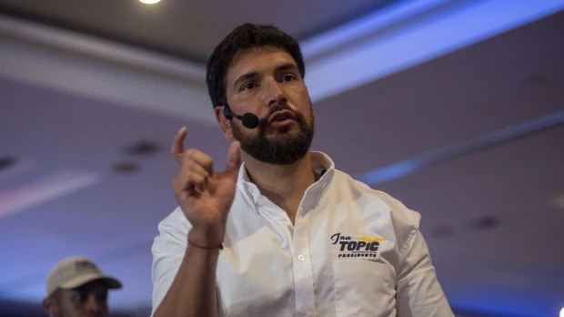 Topic acude a la OEA para defender su candidatura presidencial