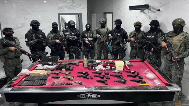 Armas, joyas y dinero fueron hallados en la casa donde se detuvo a 'Fito'