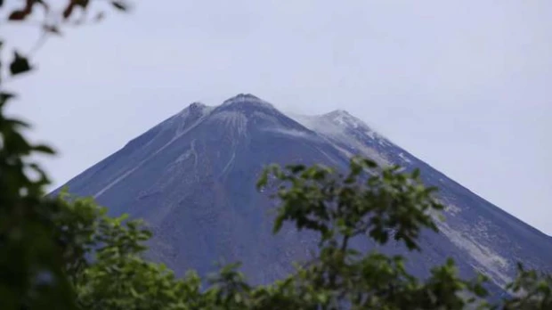 Instituto Geofísico registra descenso de bloques desde el cráter del volcán Reventador