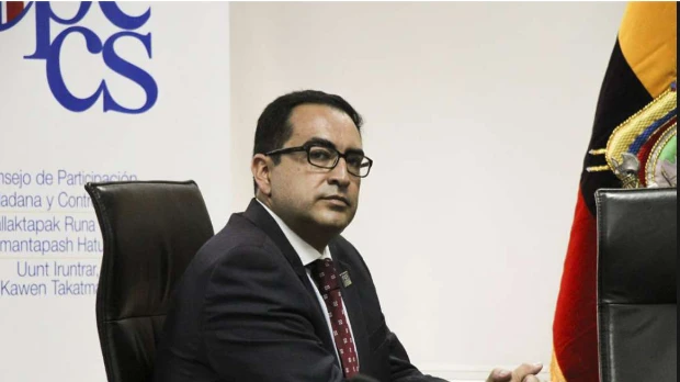 Renuncia de fiscal general deja varios procesos pendientes