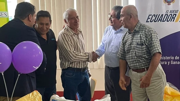 Productores de Morona Santiago recibieron 64 kits agrícolas 