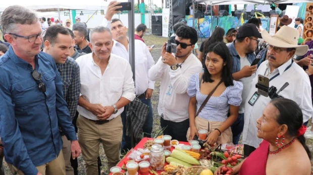 Morona Santiago reúne a más de 200 productores en la ExpoAgro2025