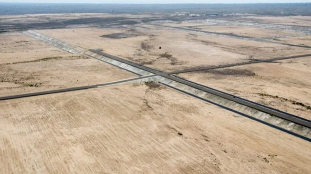 Noboa evalúa usar terrenos de la Refinería del Pacífico para proyectos solares y vivienda