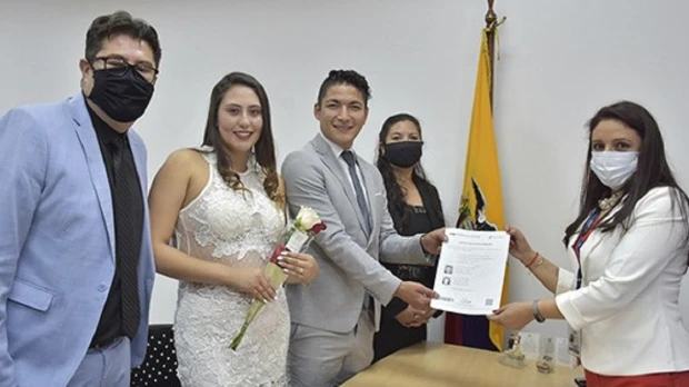 Mayores de edad y sin hijos no necesitan agendar cita para matrimonio