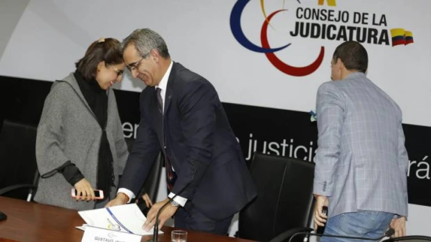 El futuro de la Judicatura se analiza en la Asamblea y en el Consejo transitorio