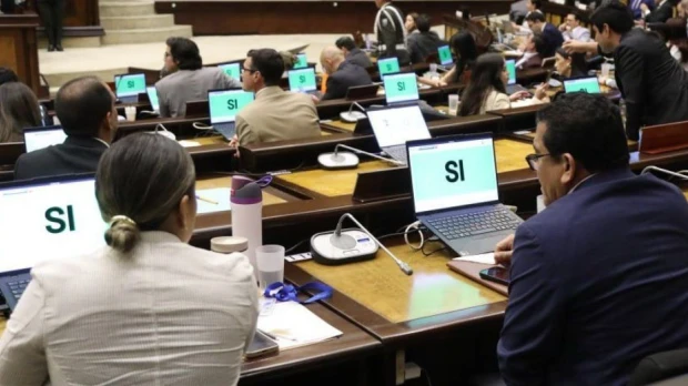 La Asamblea descartó declarar a la salud en emergencia