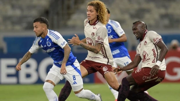 Sudamericana: Mushuc Runa venció 2-1 a Cruzeiro en Brasil 