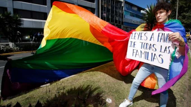 Corte Constitucional reconoce el matrimonio igualitario