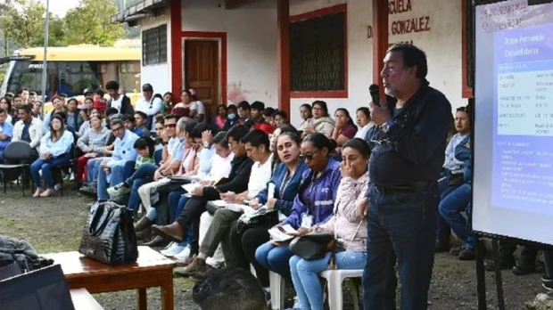 Habitantes de El Chaco fueron informados sobre la construcción del dique