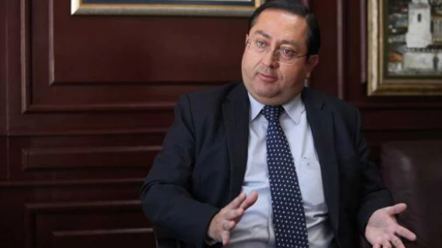Nueva deuda por USD 637,8 millones