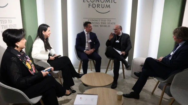 Noboa mantuvo una intensa agenda en Davos