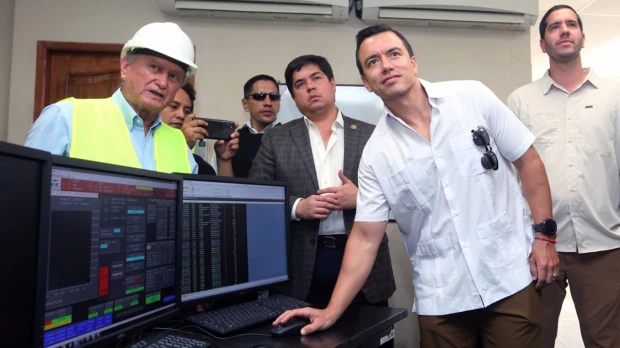 Noboa y Luque supervisaron la central térmica Doctor Enrique García