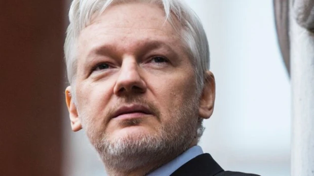 Contrataciones de MC Square y exasesor de Guillaume Long, durante estancia de Julian Assange en embajada, no tienen sustento legal
