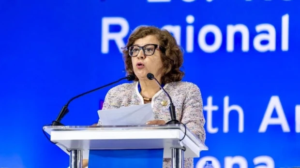Gobierno prevé alza de $ 16 en el salario básico de 2026
