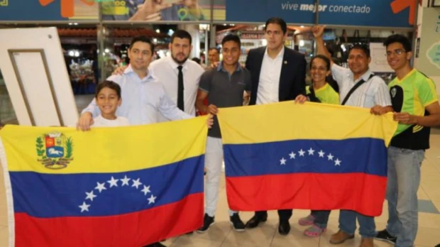 Cifran en 100.000 los venezolanos que ya tienen su situación regularizada en el país