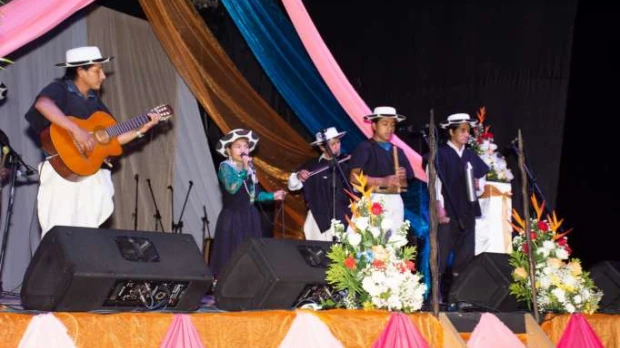 Estudiantes de Zamora Chinchipe interpretaron canciones en idiomas nativos

