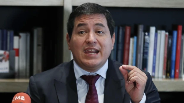 Andrés Arauz llegó a Ecuador para presentarse ante la Corte Nacional