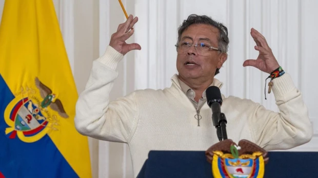 Petro denuncia presunto bombardeo desde Ecuador y pide a Trump intervenir para evitar una escalada