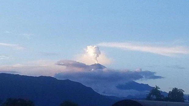 Ceniza en poblaciones de Morona por volcán Sangay