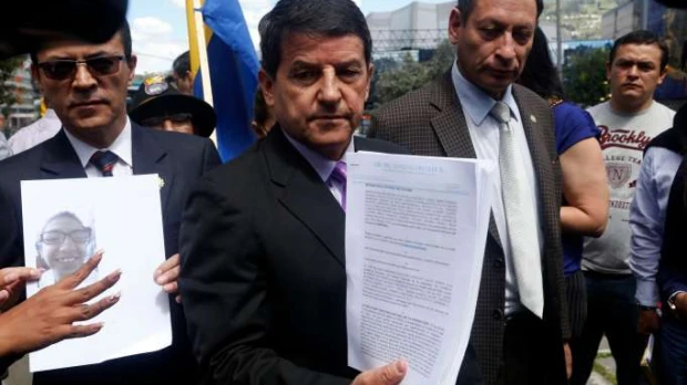 Exestudiantes del Mejía demandan a Jalkh y Serrano