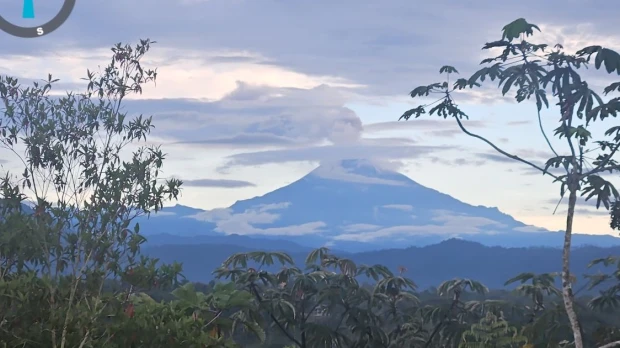 Sangay expulsó una columna de ceniza de 4 kilómetros