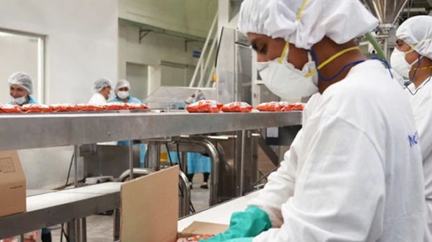 La productividad laboral en Ecuador está en la parte media-baja de América Latina 