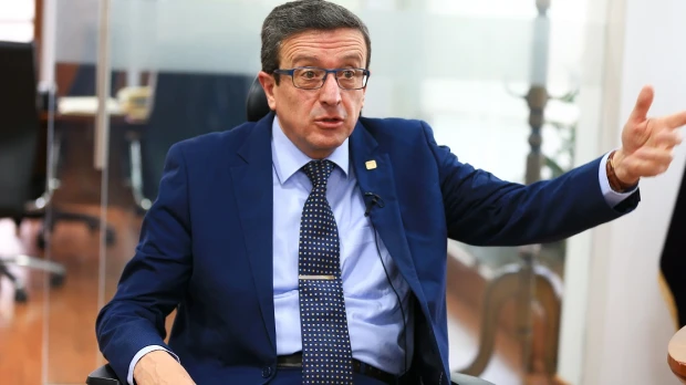 Íñigo Salvador, procurador general, dimitió tras la designación de su sucesor