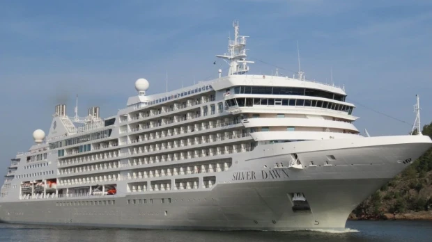 Crucero Silver Dawn inauguró la temporada 2026 en Manta