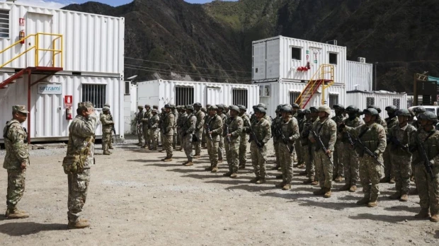 Perú: Más de 400 militares intervienen en operativo contra la minería ilegal