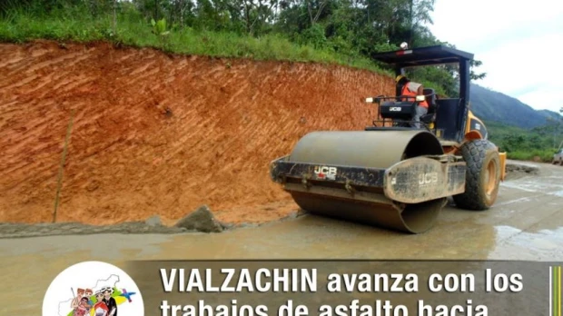 Avanza el asfaltado de una carretera