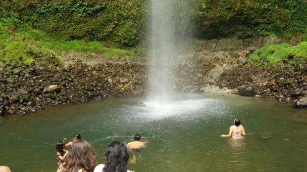 Cascada Mangayacu, un refugio natural para descubrir la Amazonía ecuatoriana