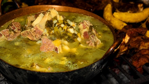 Caldo de novios, una tradición gastronómica que perdura en Macas