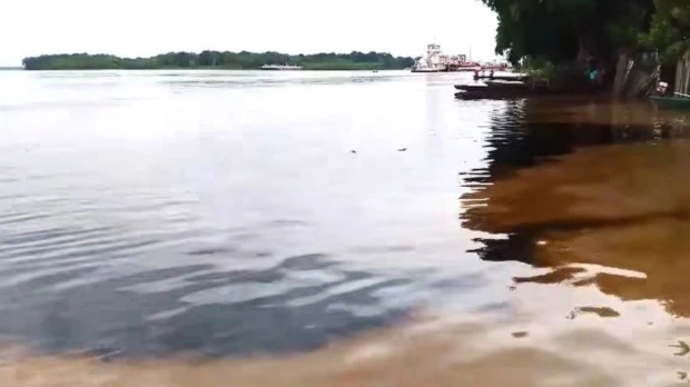 Fuga de crudo en la Amazonía peruana activa controles ambientales en el río Marañón