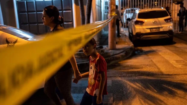 Muere por graves heridas la madre de los cuatro niños asesinados en masacre en Ecuador