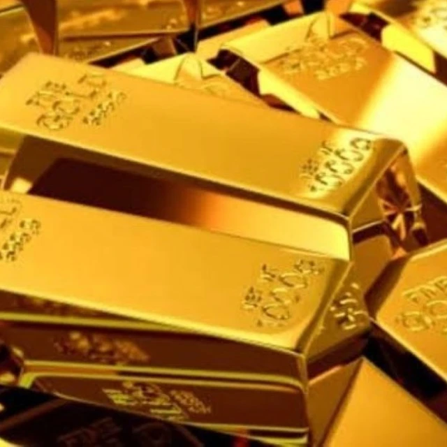 Precio del oro supera récord, pero Ecuador exporta con descuento
