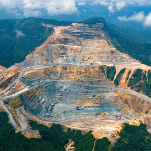 China consolida su peso como comprador clave de los minerales ecuatorianos