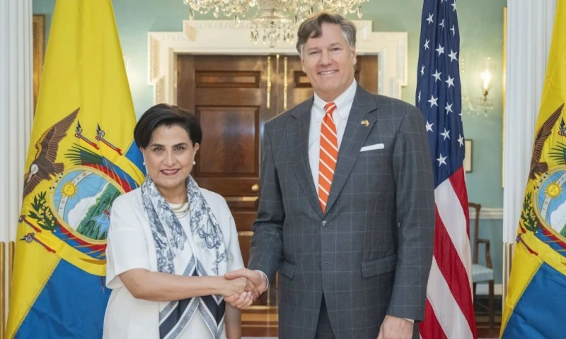 La canciller Gabriela Sommerfeld se reunió con Christopher Landau, subsecretario de Estado de EE.UU. / Foto: cortesía Christopher Landau