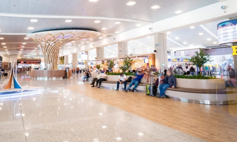 No se permitirá el ingreso de familiares u otros visitantes a la terminal / Foto: cortesía Quiport