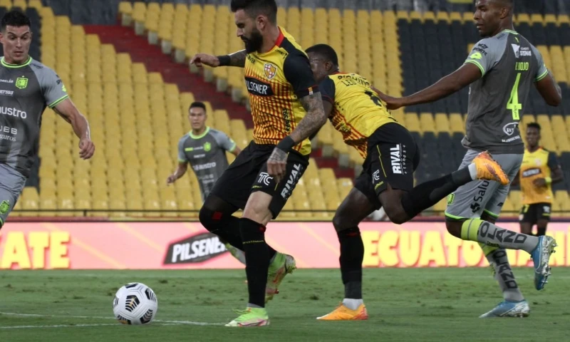 Deportivo Cuenca complicó a Barcelona / Foto: cortesía El Mercurio